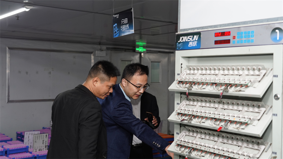 “MS - 美狮贵宾会科技”2周年庆典--一场锂电池的新秀